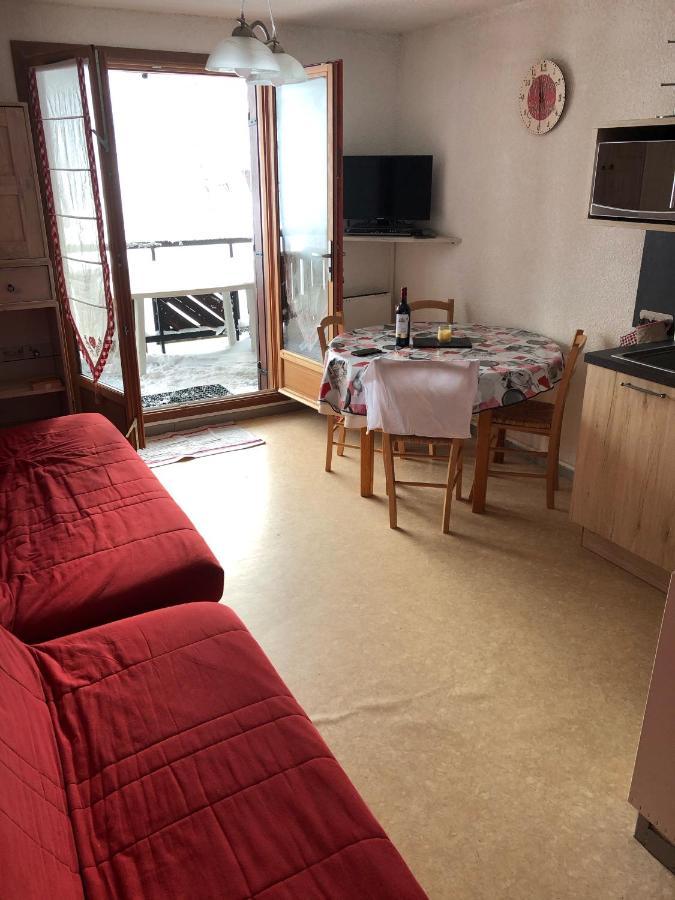 Le Griou Apartment เลอ โลร็อง ภายนอก รูปภาพ